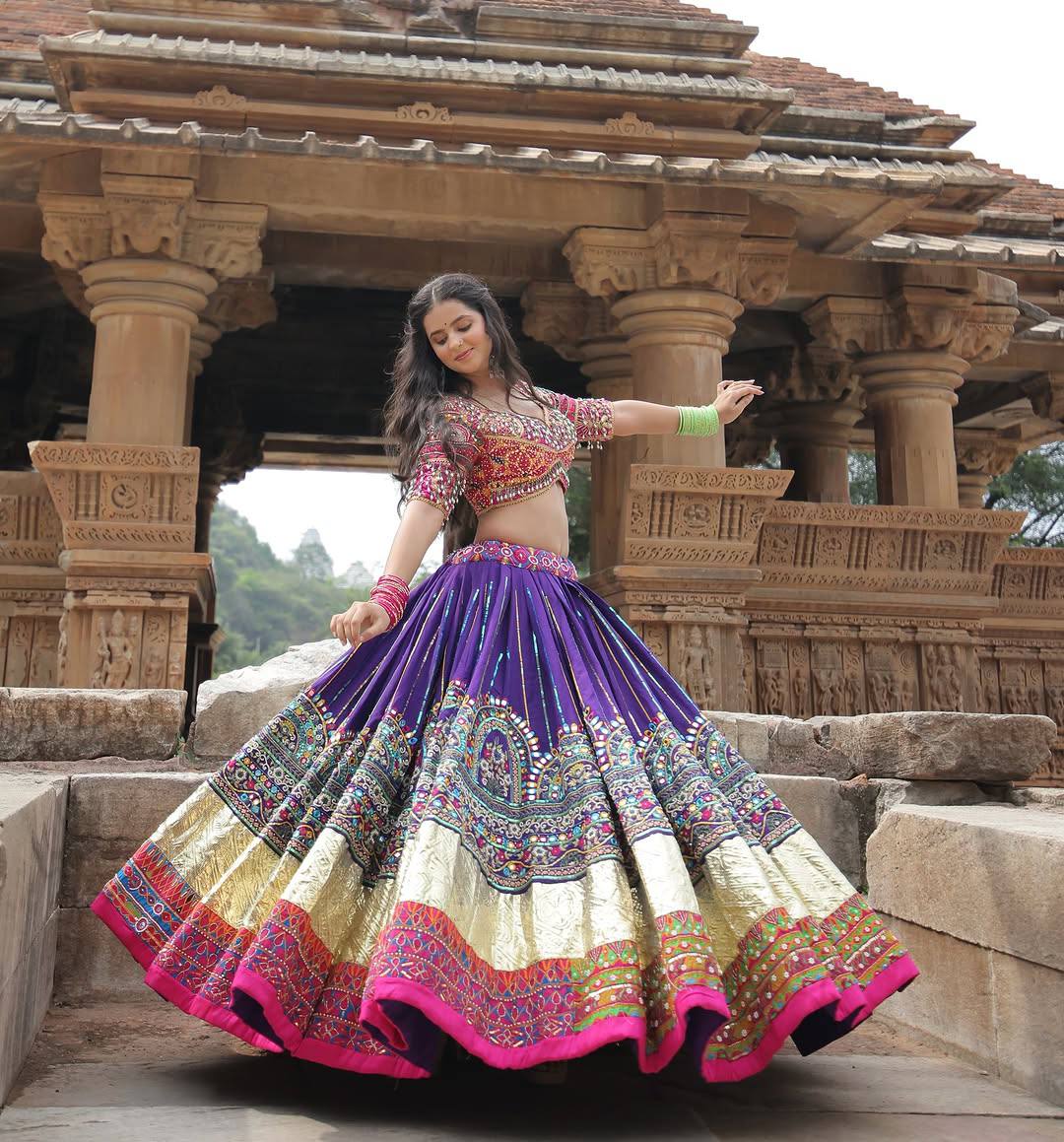 Dance of Colors & Mirrors Navratri lehanga Choli Set