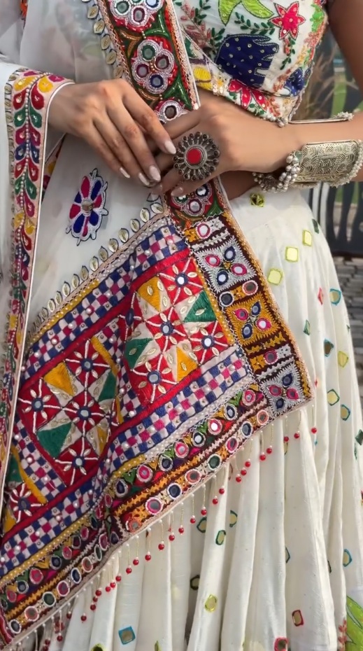 "Traditional Gujarati Mirror Work Chaniya Choli ā Handcrafted Embroidered Navratri Special"