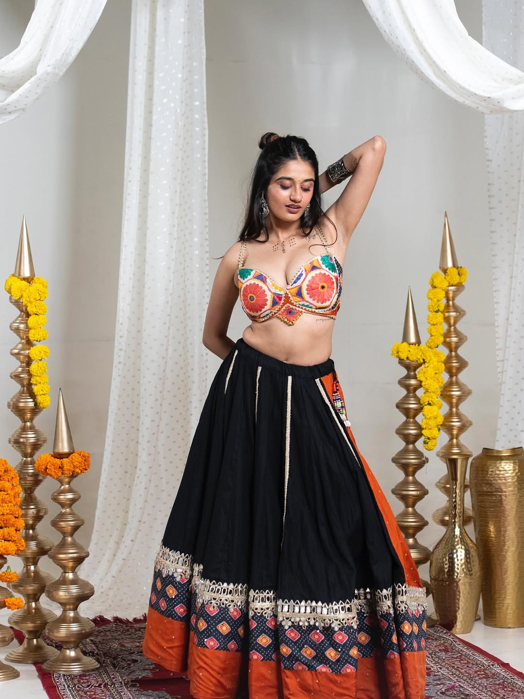 Royal Radiance – Black Flair Gamthi Work Lehenga Choli