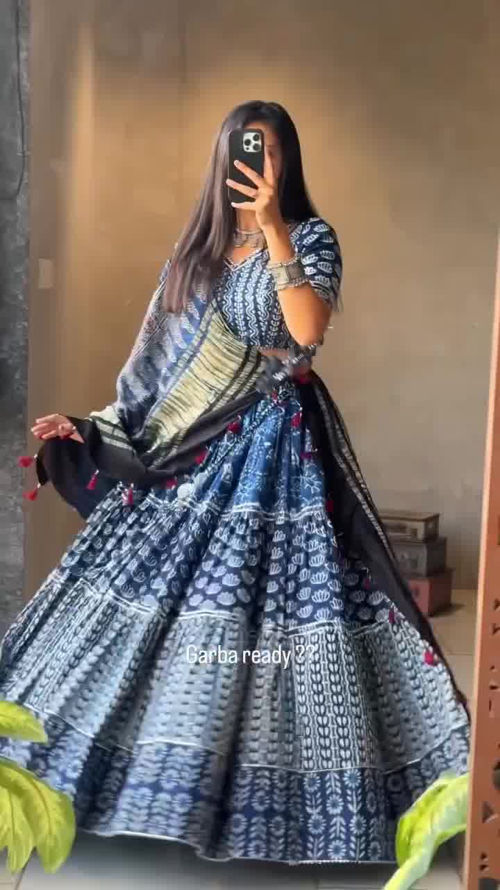 Royal Elegance – Handwoven Ethnic Lehenga with Contrast Dupatta Charm