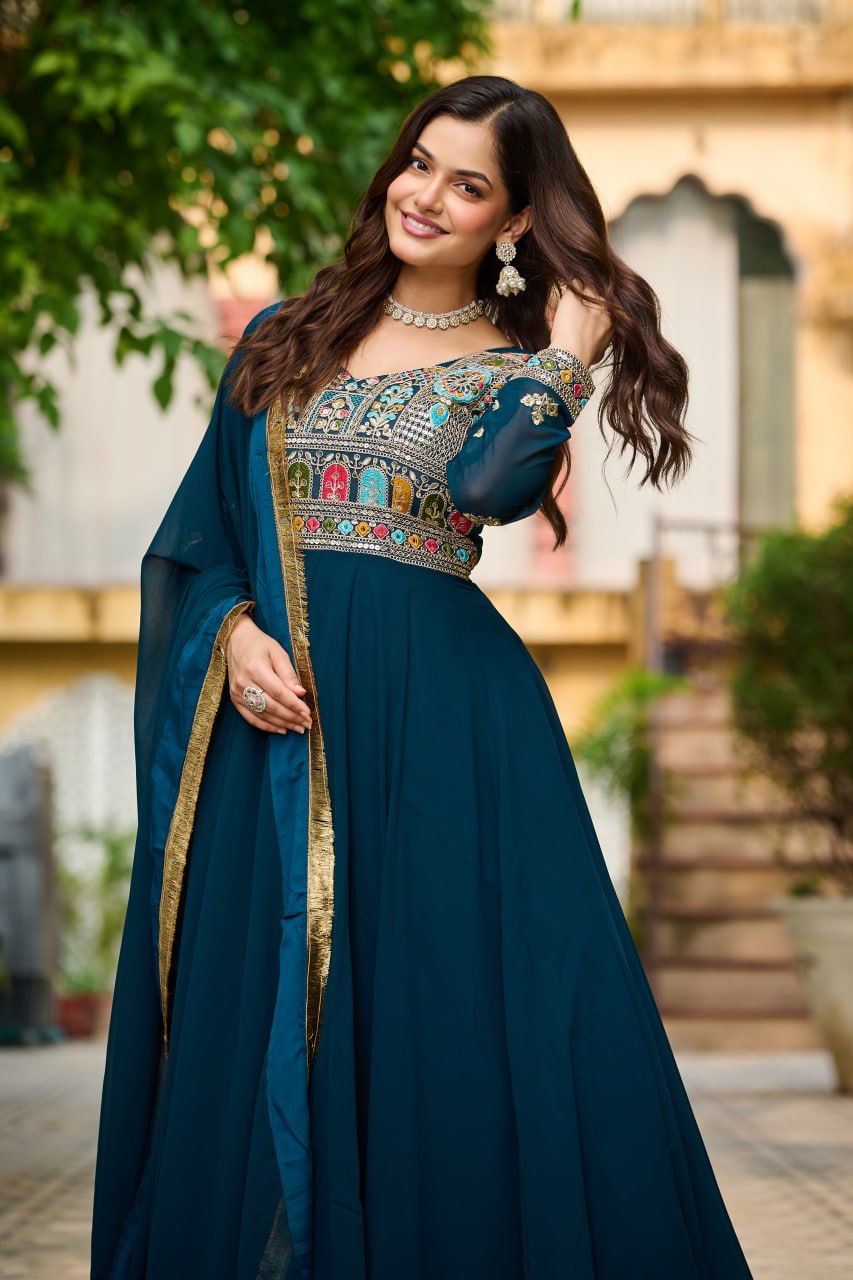Mahal-e-Nazakat: Where Grace Meets Royal Threads