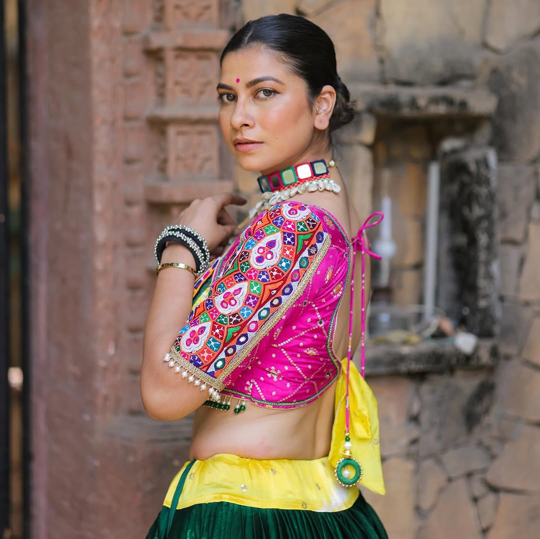 Utsav Traditional Mirror Embroidered Choli
