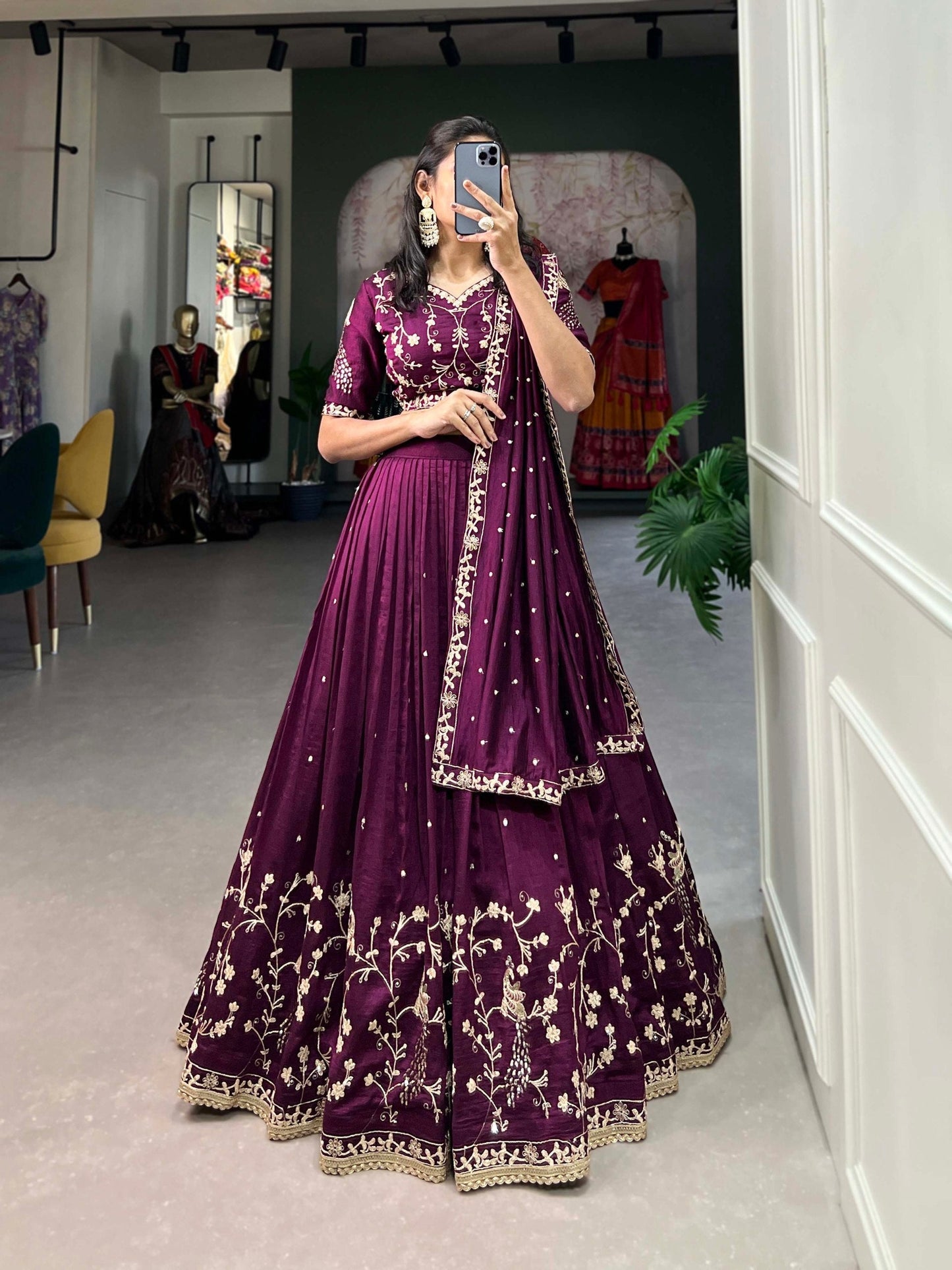 Taarini Traditional Vichitra Silk Lehenga