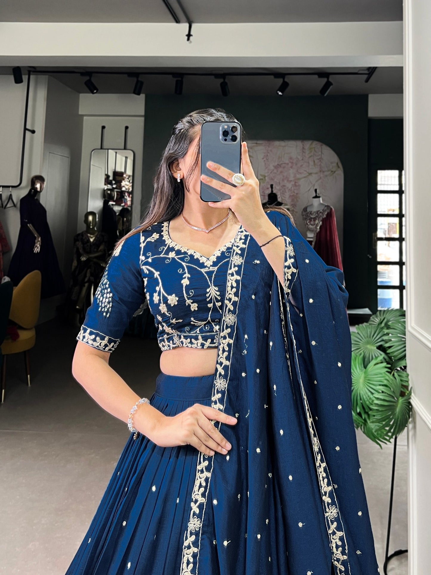 Taarini Traditional Vichitra Silk Lehenga