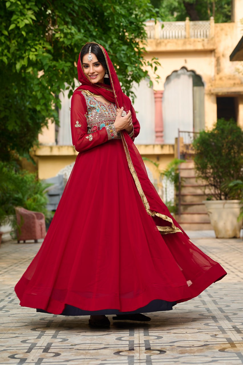 Mahal-e-Nazakat: Where Grace Meets Royal Threads