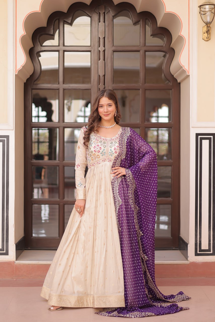 Dupatta Manjari: Regal Radiance in Layers