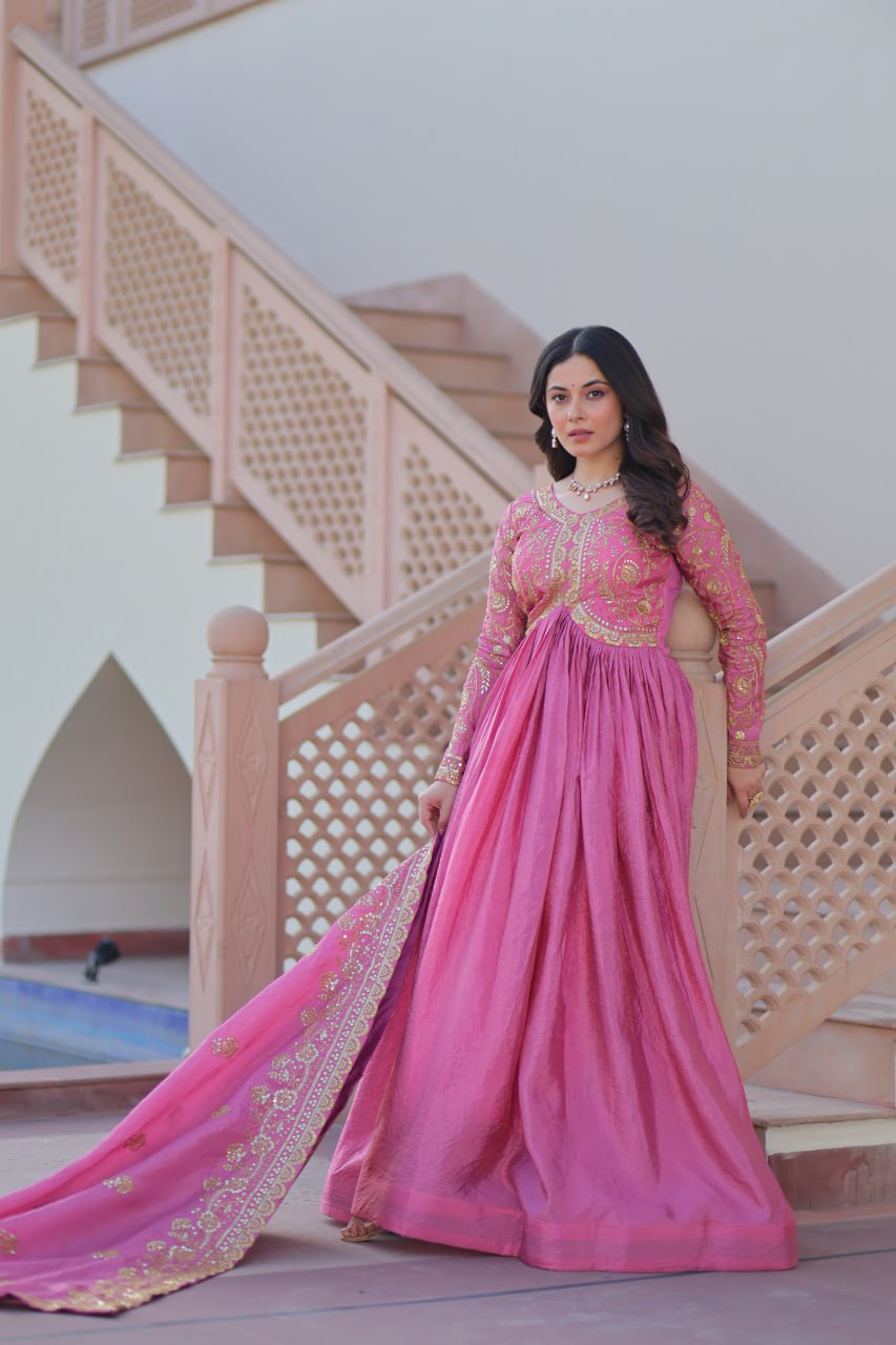 Adaayein-e-Hunar A Story Sewn with Threads of Tradition