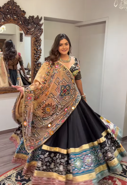 "Elegant Black Embroidered Navratri Chaniya Choli with Mirror Work Dupatta"