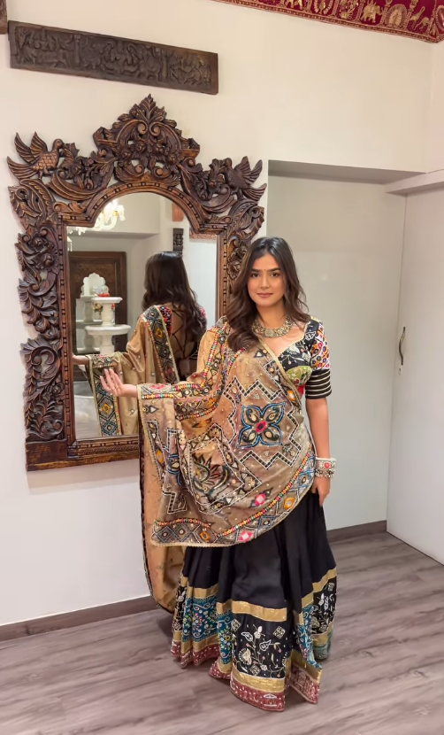"Elegant Black Embroidered Navratri Chaniya Choli with Mirror Work Dupatta"