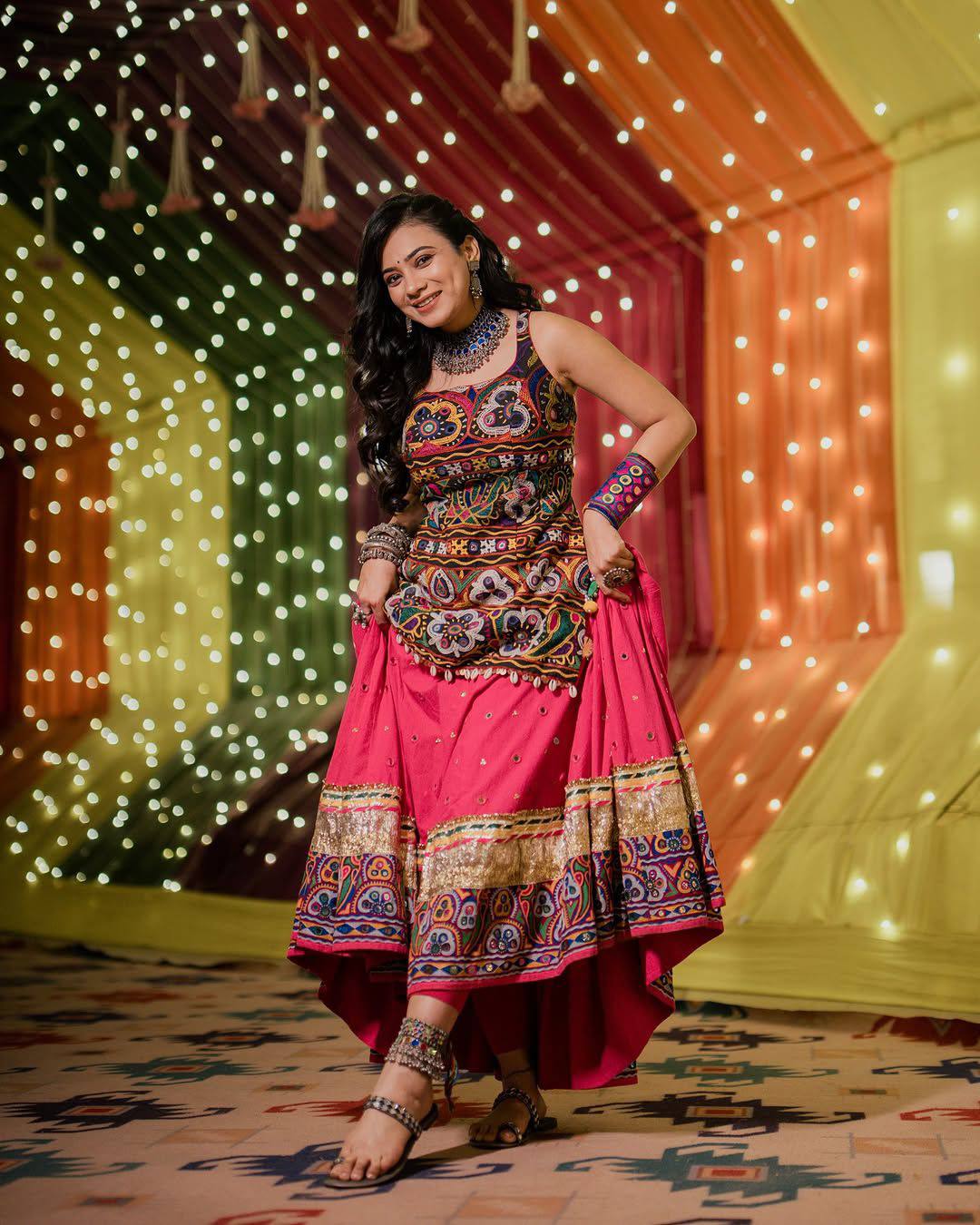 Radiant Pink Mirrorwork Gamthi Glow Navratri Lehanga Choli Set