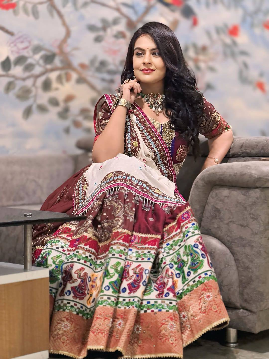 Royal Elegance in Handcrafted Heritage Lehenga Choli Set