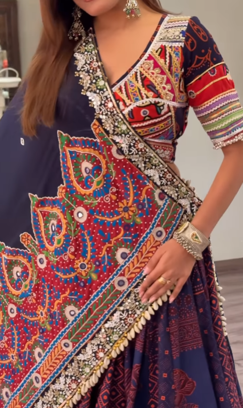 Vibrant Handcrafted Kutchi Chaniya Choli – Navratri Special