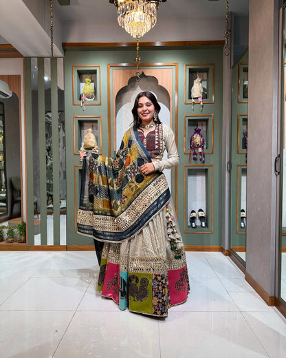 Haatheli Hathi Lehenga