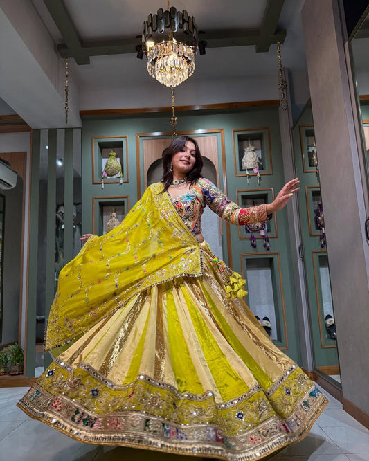 Surajmukhi Swag Lehenga