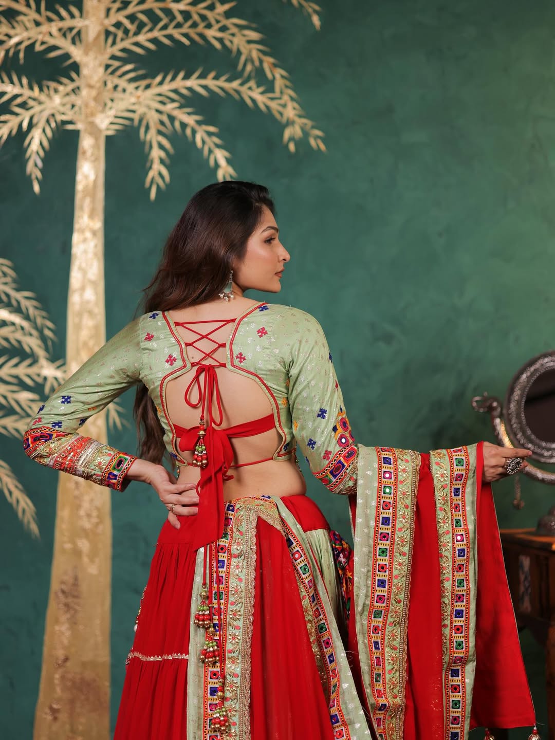 Regal Scarlet Gamthi Embroidered Lehenga Choli Set