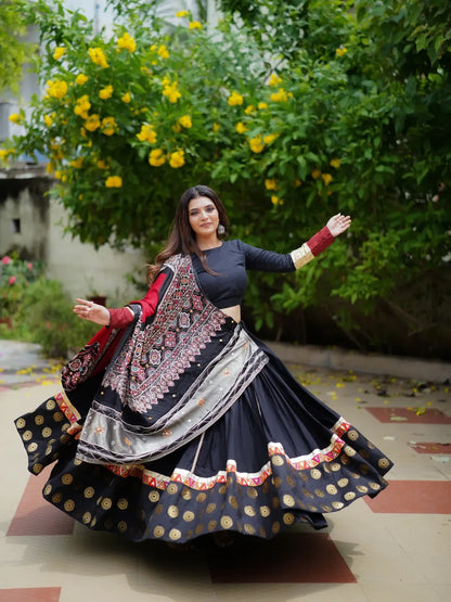 Rajwadi Elegance – Black & Silver Lehenga