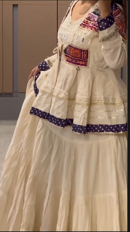 Regal Threads The Heritage Whirl