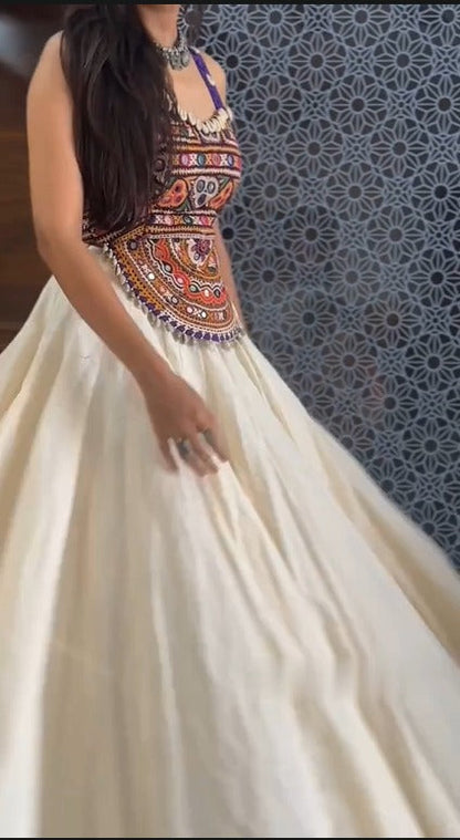 Golden Glow – White Lehenga with Colorful Gamthi Blouse