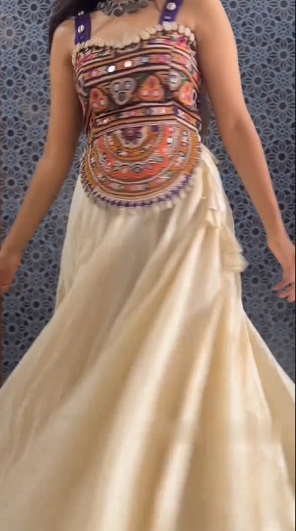Golden Glow – White Lehenga with Colorful Gamthi Blouse