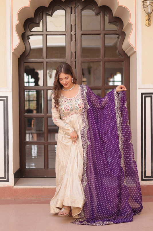 Dupatta Manjari: Regal Radiance in Layers