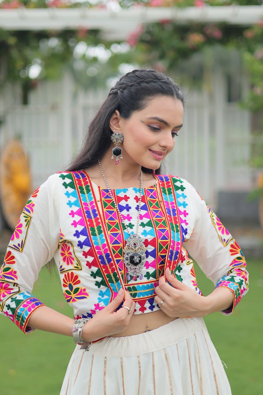 Navratri Ki Rajkumari: Twirl Like a Festival Queen