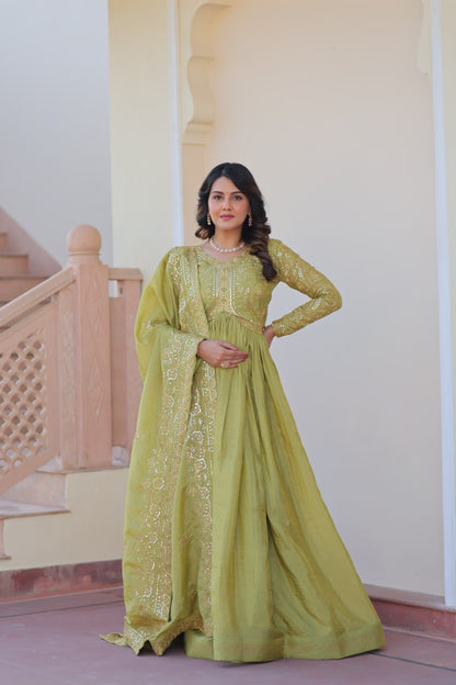 Adaayein-e-Hunar A Story Sewn with Threads of Tradition