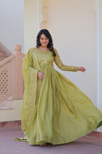 Adaayein-e-Hunar A Story Sewn with Threads of Tradition