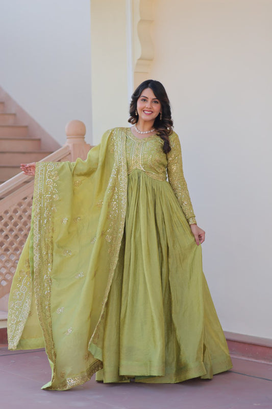 Adaayein-e-Hunar A Story Sewn with Threads of Tradition