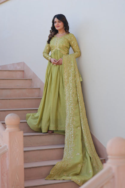 Adaayein-e-Hunar A Story Sewn with Threads of Tradition