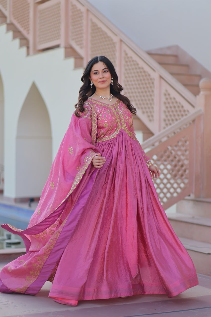 Adaayein-e-Hunar A Story Sewn with Threads of Tradition