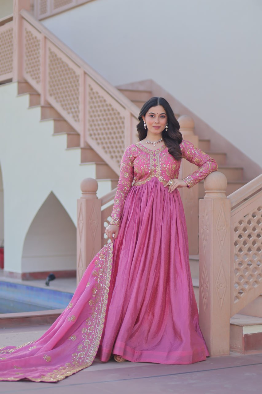 Adaayein-e-Hunar A Story Sewn with Threads of Tradition