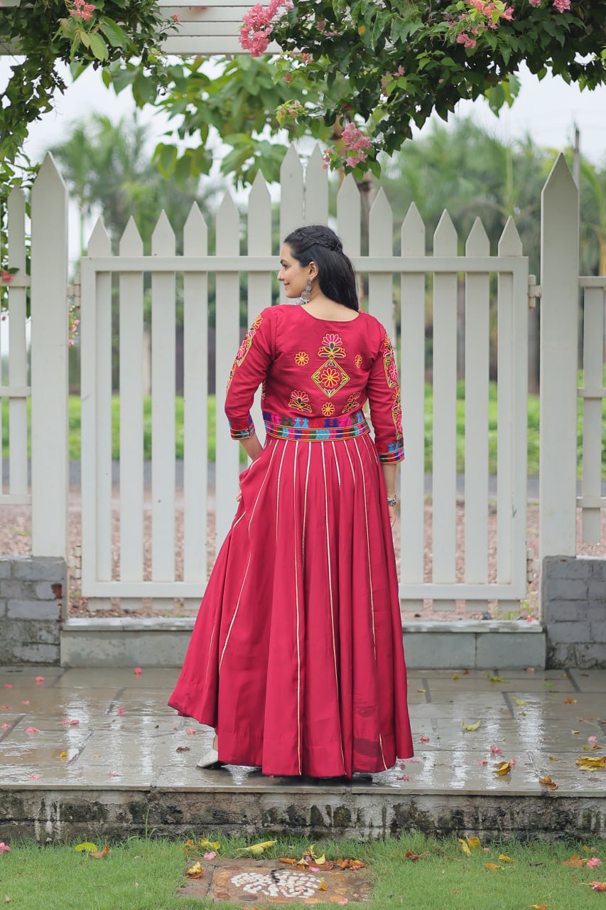 Navratri Ki Rajkumari: Twirl Like a Festival Queen